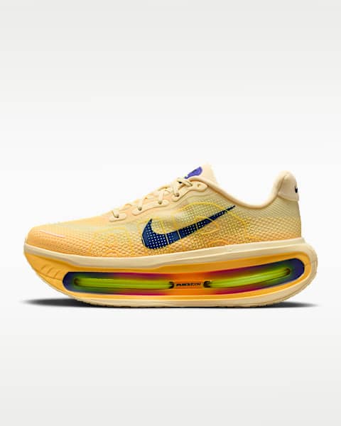 Nike Vomero Premium Road Running Shoes. Nike JP